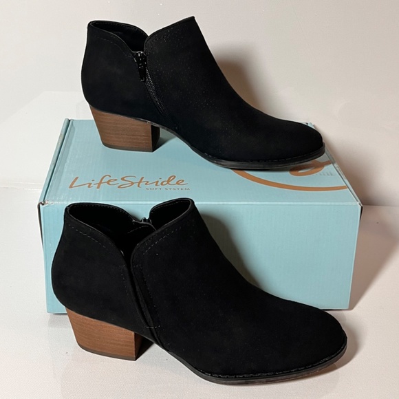 Lifestride Blake Microfiber Heeled Ankle Booties - Picture 3 of 6